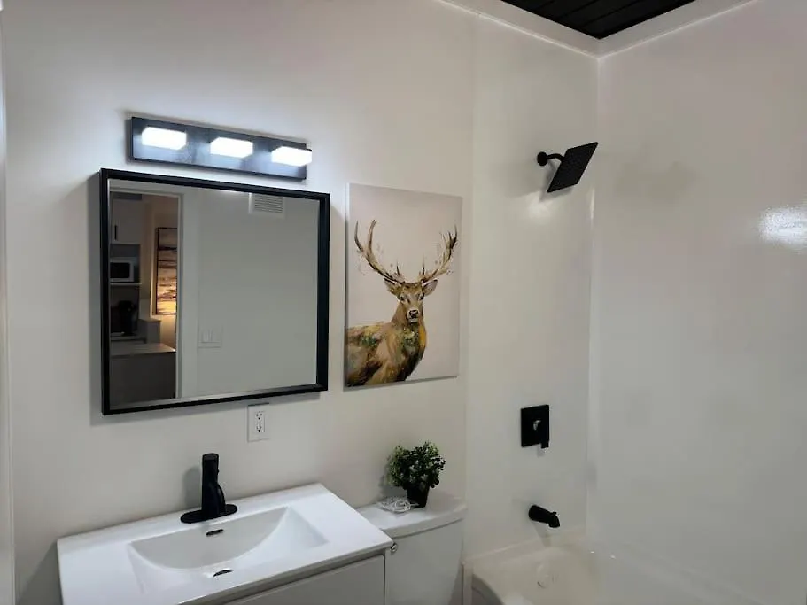 1 Bd Motel Condo With Kitchenette - 14 Edmonton 0*,  Canada
